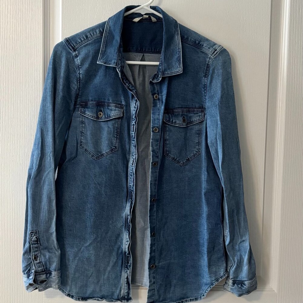 Calvin Klein Jean button down shirt Size small